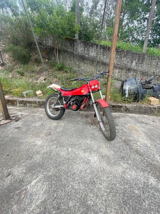 Montesa Trial Clásica Roja