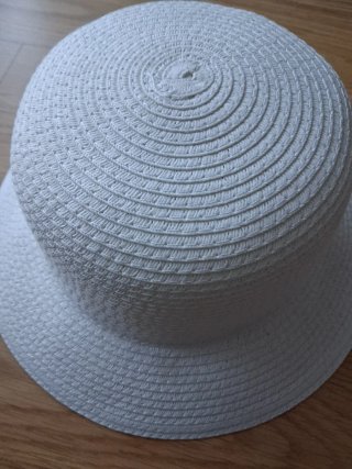 Sombrero de paja blanco