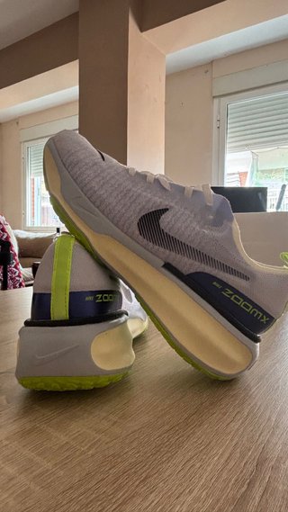 Nike Invincible Run 03 Talla 43