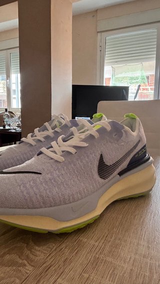 Nike Invincible Run 03 Talla 43