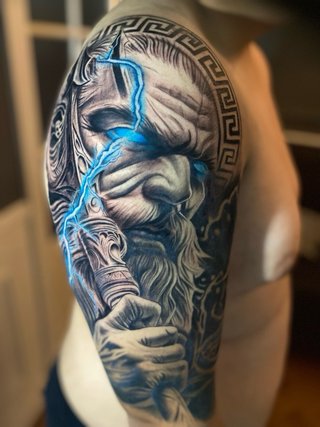 Servicio de tatuaje profesional en Madrid centro.
