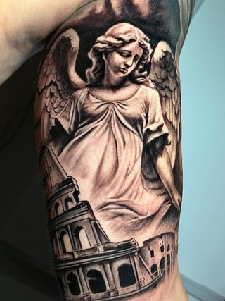 Servicio de tatuaje profesional en Madrid centro.