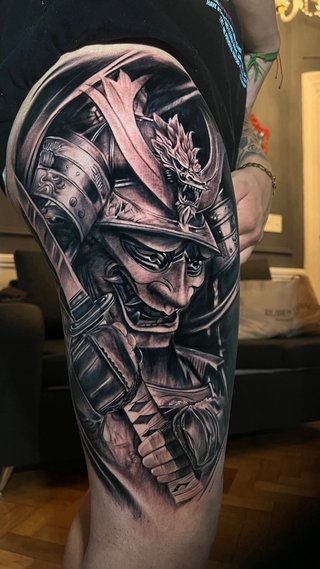 Servicio de tatuaje profesional en Madrid centro.