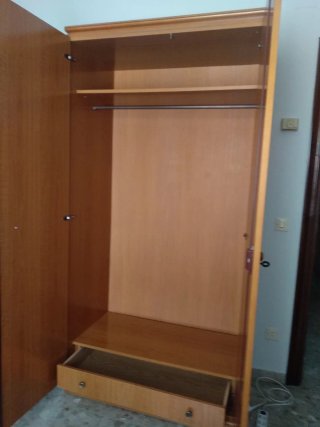 Armario ropero de madera
