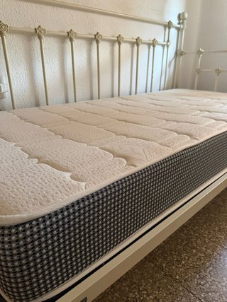 Dormitorio juvenil: cama forja 190x90 + escrit