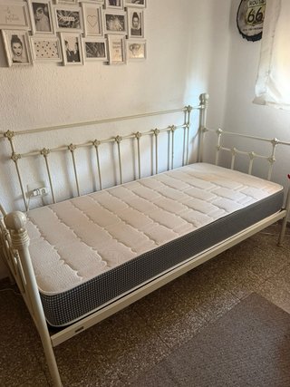 Dormitorio juvenil: cama forja 190x90 + escrit