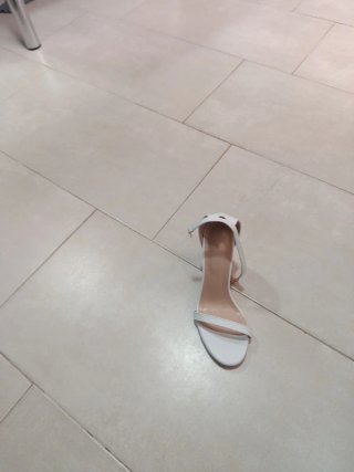 Zapatos de tacón blancos talla 36