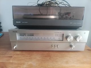 Giradischi e Radio Philips FM/AM