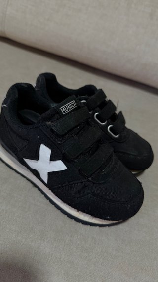 Lote de zapatillas niño talla 26 en buen estado