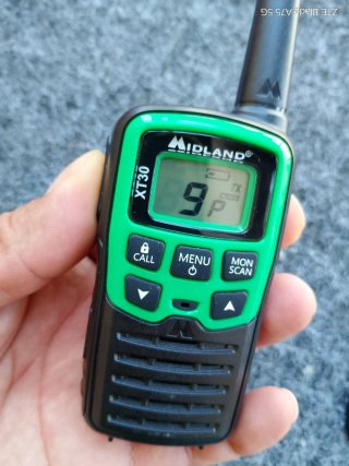 Un Walkie Midland XT30 Nuevo.