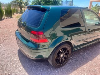 Volkswagen Golf 2000