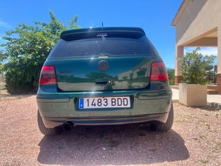 Volkswagen Golf 2000
