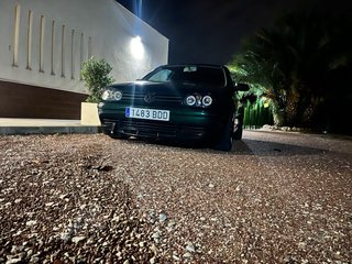 Volkswagen Golf 2000