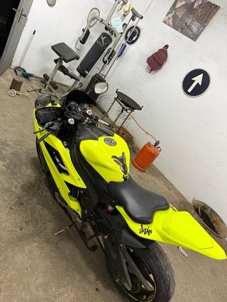 Yamaha R6 2007 Amarillo