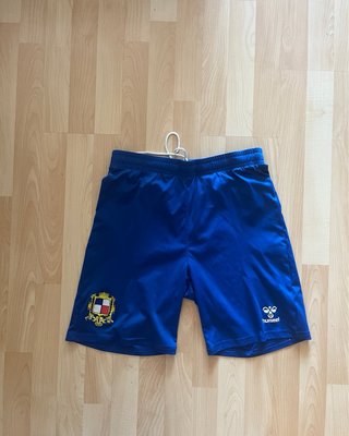 Pack de ropa C.E. Sant Gabriel valorado 236€