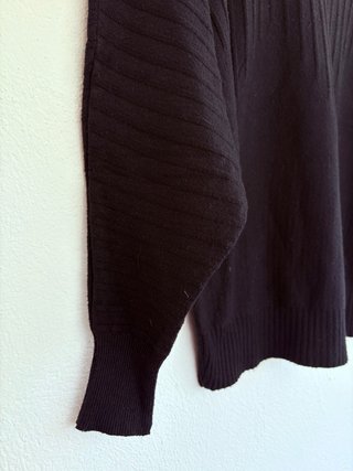 Conjunto falda y jersey negro