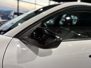 Citroën C4 PURETECH 130 S&S 6V YOU GRIS PLATINO (METALIZADO)	TELA MEANWHILE NEGRO
