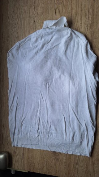 Jersey cuello alto elegante blanco