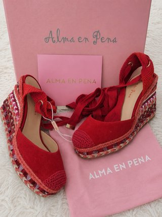 Cuñas Alma en Pena Rojas Multicolor
