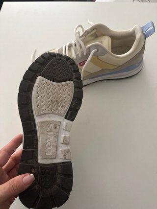 Zapatillas Levi's Beige y Gris