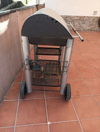 Barbacoa de hierro fundido