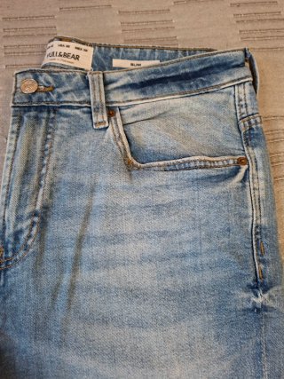 Vaqueros Pull&Bear Talla 42 Hombre