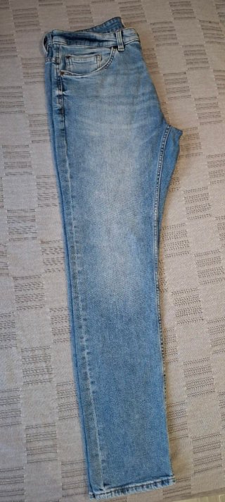 Vaqueros Pull&Bear Talla 42 Hombre