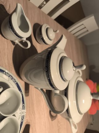 Juego de café  6 tazas de porcelana azul y blanco.