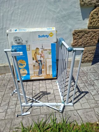 Barrera Seguridad Safety 1st 73-109cm