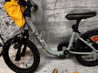 Bicicleta infantil 14 Btwin en perfecto estado