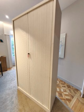 Armario metálico persiana 220cm beige