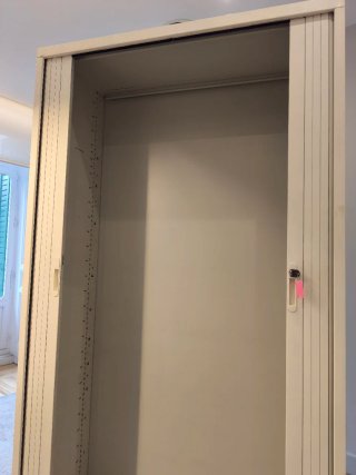 Armario metálico persiana 220cm beige