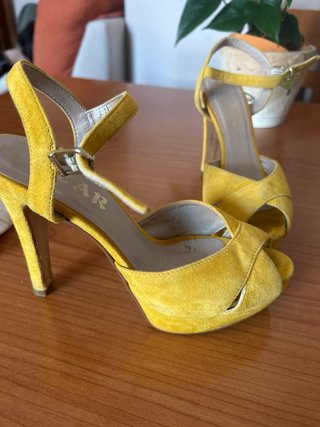 Sandalias Azar plataforma amarillas T37