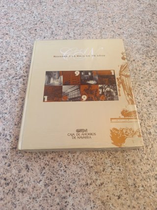 Libro Navarra y la caja 75 años
