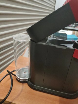 Cafetera Nespresso Krups Roja
