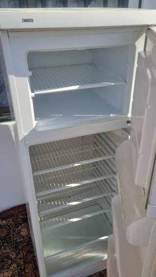Nevera Zanussi blanca.posibilidad trasporte