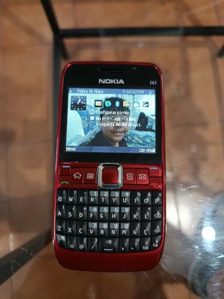 Móvil Nokia E63 Rojo