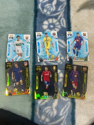 Cromos de fútbol de muchos tipos de coleccion