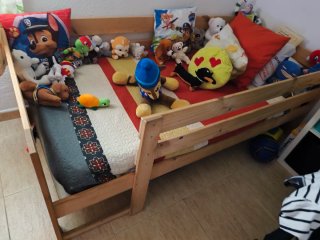 Cama infantil de madera se regala