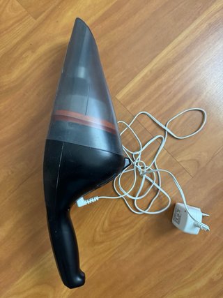 Aspirador de mano Black+Decker