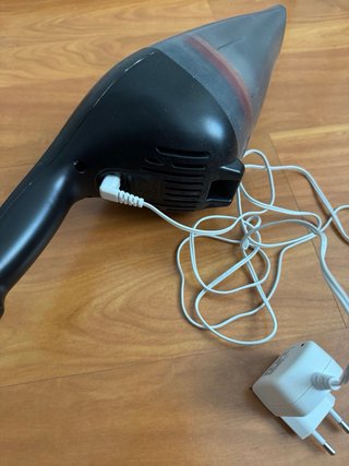 Aspirador de mano Black+Decker