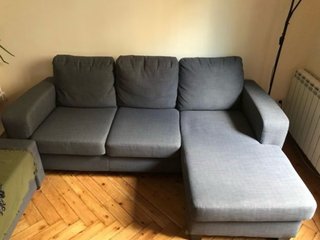 Divano chaise longue grigio in tessuto
