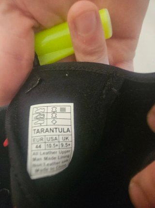 Gatos La Sportiva Tarantula nuevos