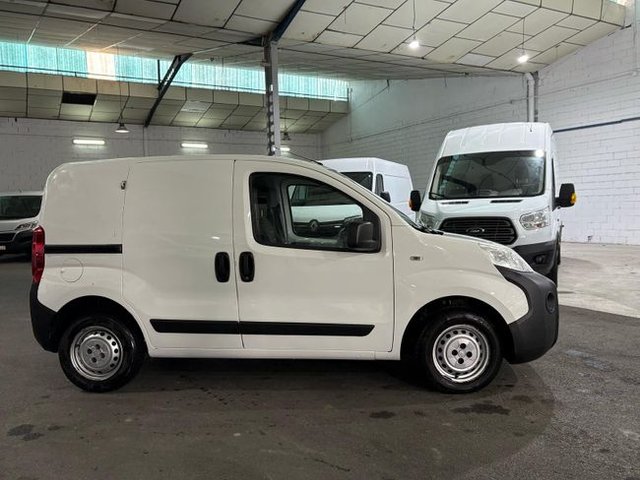 Fiat Fiorino Cargo Base 1.3Mjet 75cv E5+ Clase 2 Cargo Base 1.3Mjet 75cv E5+ Clase 2