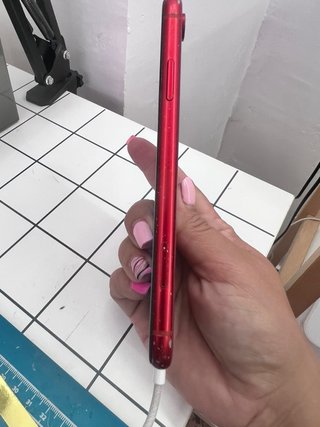 iPhone XR 64GB Rosso