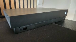 Xbox One X 1TB - Para consertar/peças
