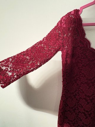 Vestido Sfera encaje burdeos talla M