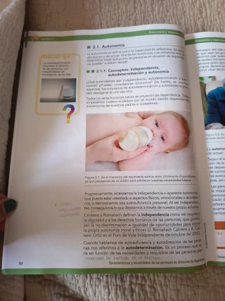 Características y necesidades de las personas e...