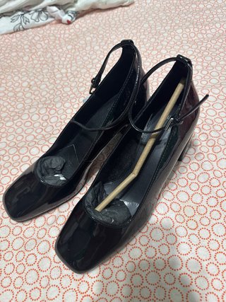 Tacones Mango Charol Negro