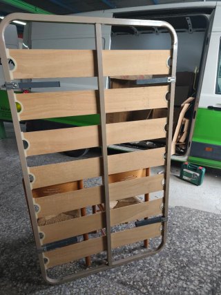 Somier láminas madera 105x190 cm con 4 patas